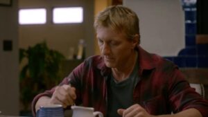 Смотреть на Лордфильм 2.0 Сериал Кобра Кай 2018